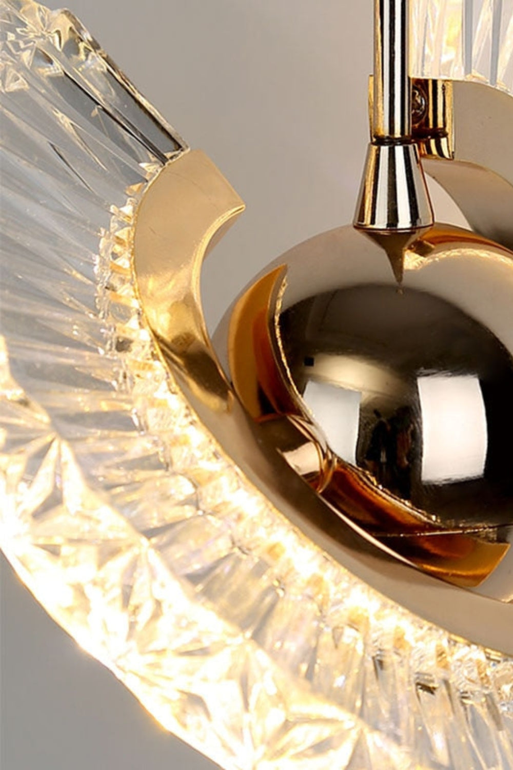 UFO Acrylic Pendant Light - everlamps
