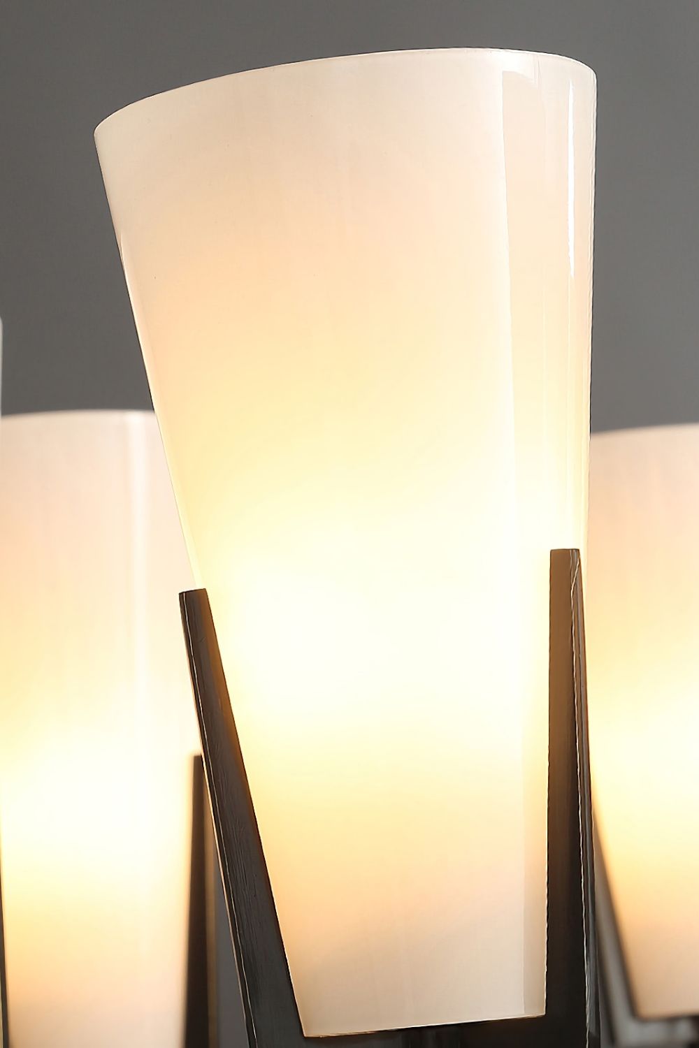Upton Chandelier - everlamps