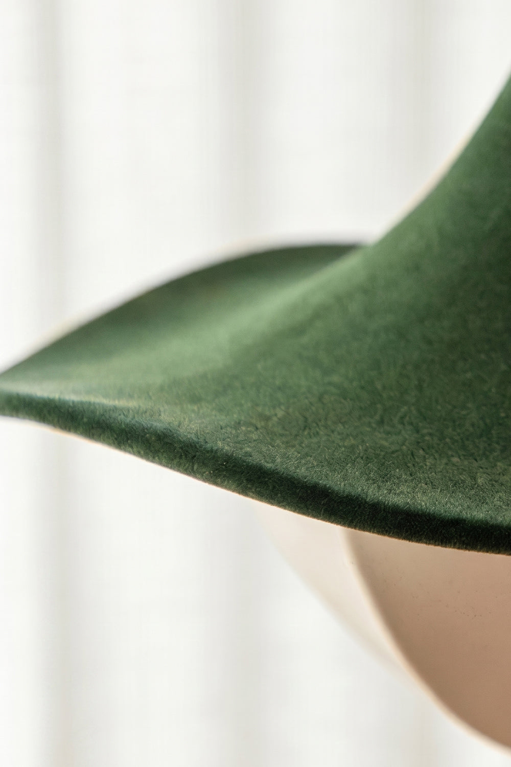 Verdant Felt Pendant  | detail | Samu  Lamp
