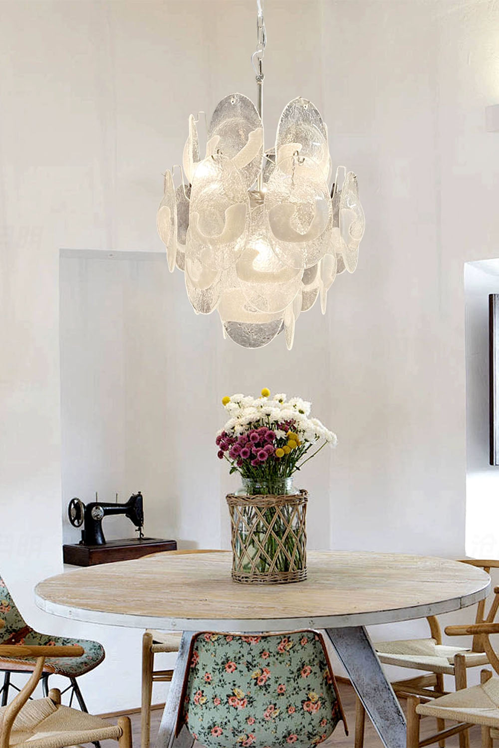 Vintage Italian Art Chandelier - view 6 | everlamps