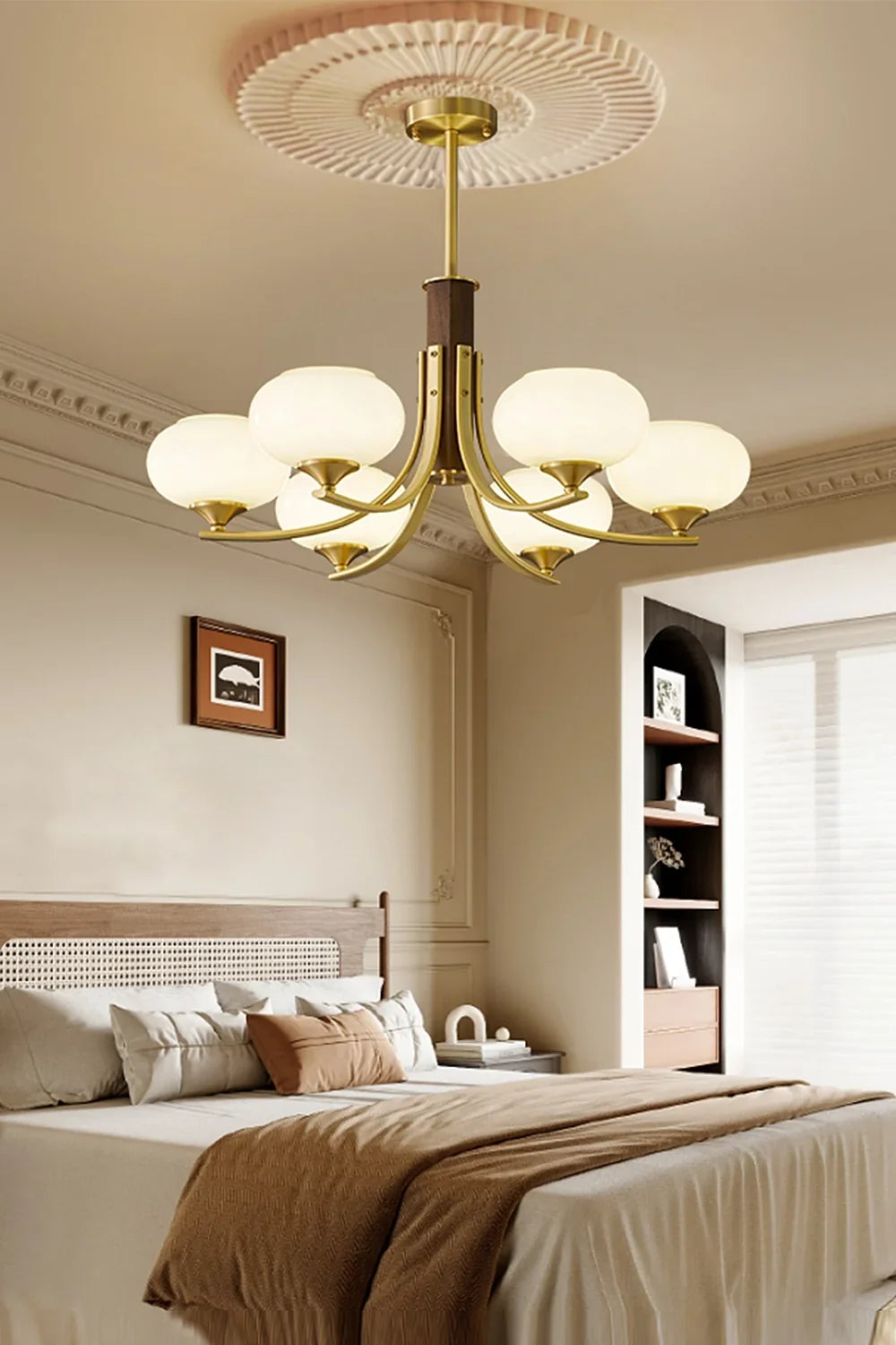 Vintage Larenta Rico Chandelier - view 2 | everlamps