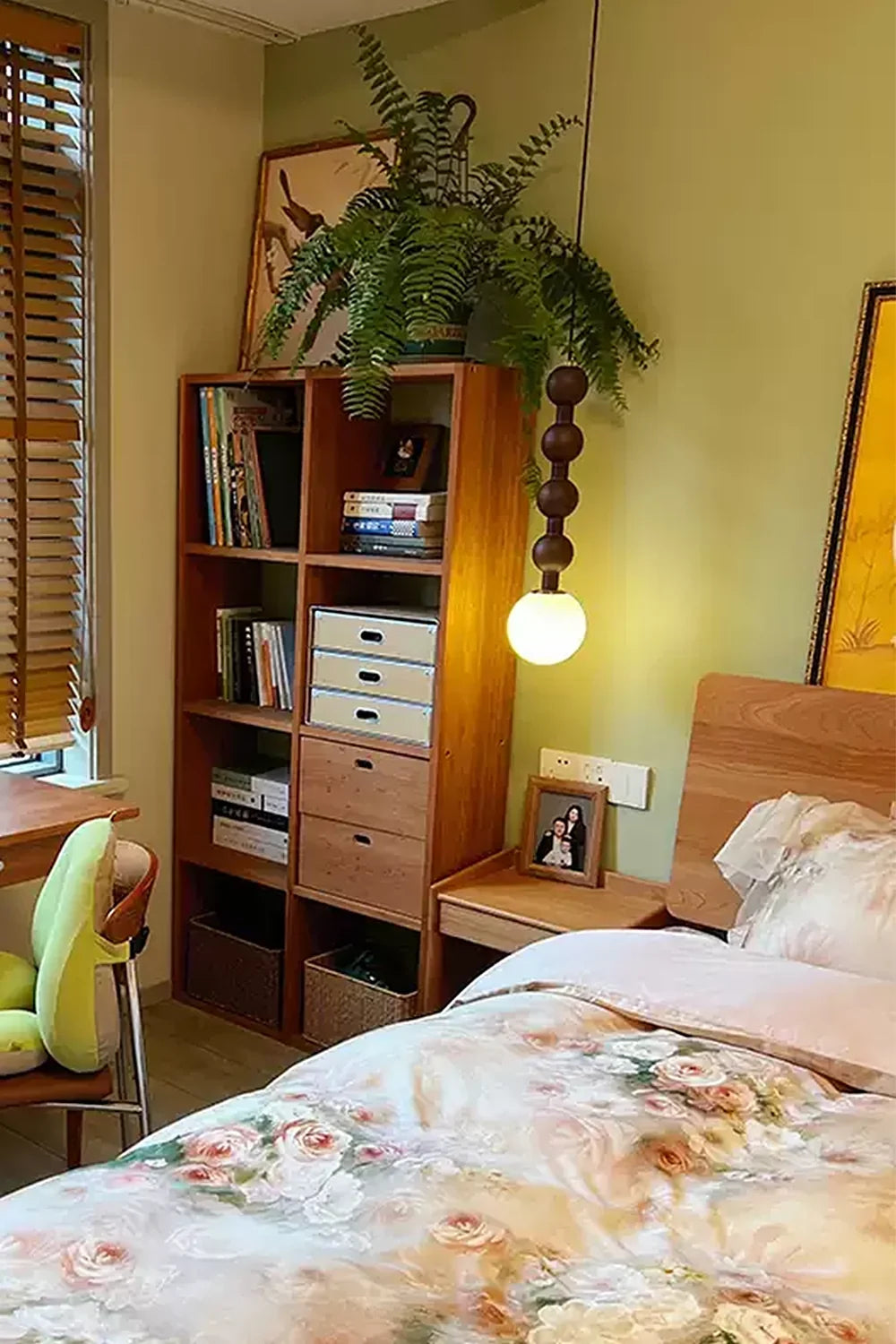 Vintage Spherical Pendant Lamp - view 8 | everlamps