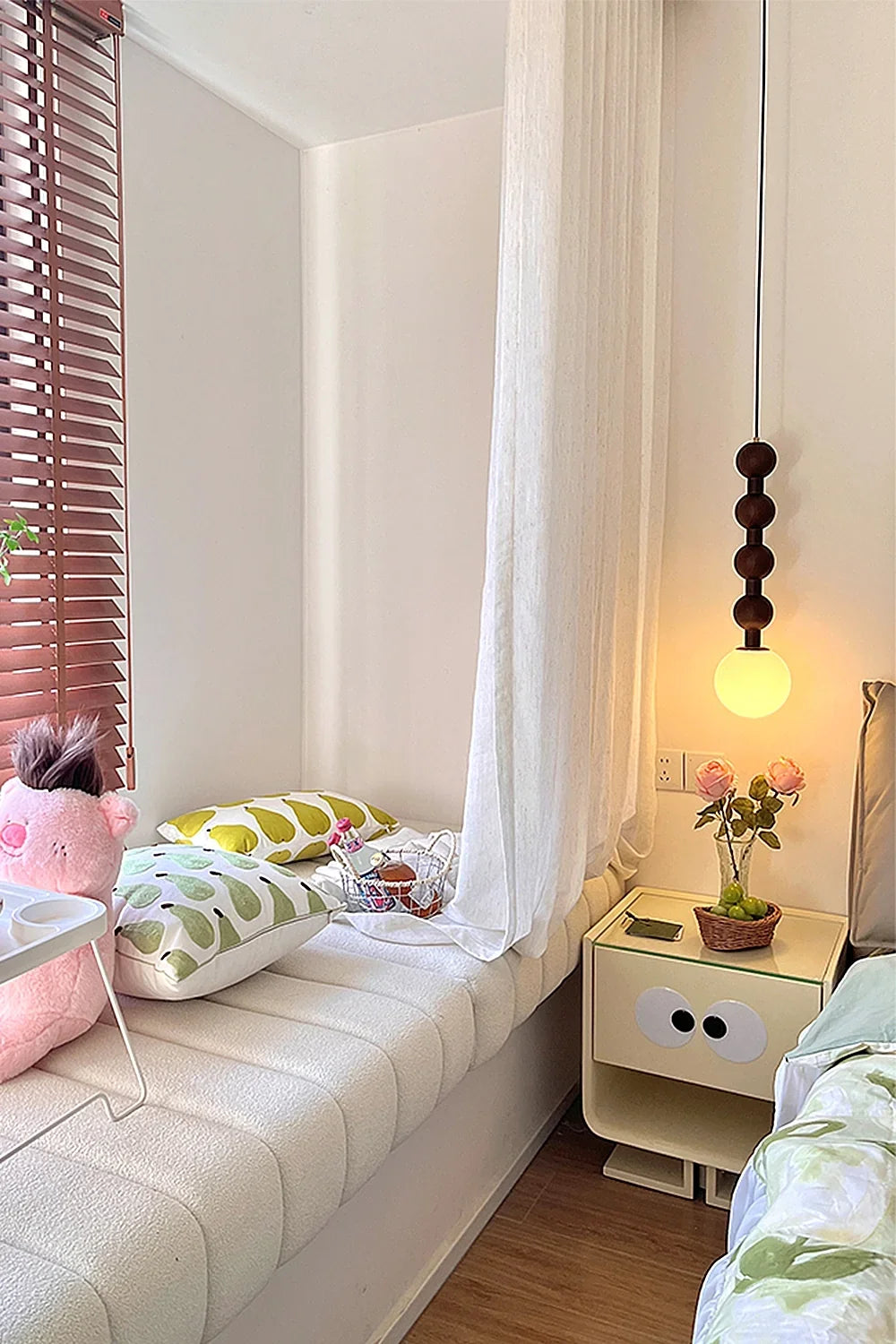 Vintage Spherical Pendant Lamp - view 12 | everlamps