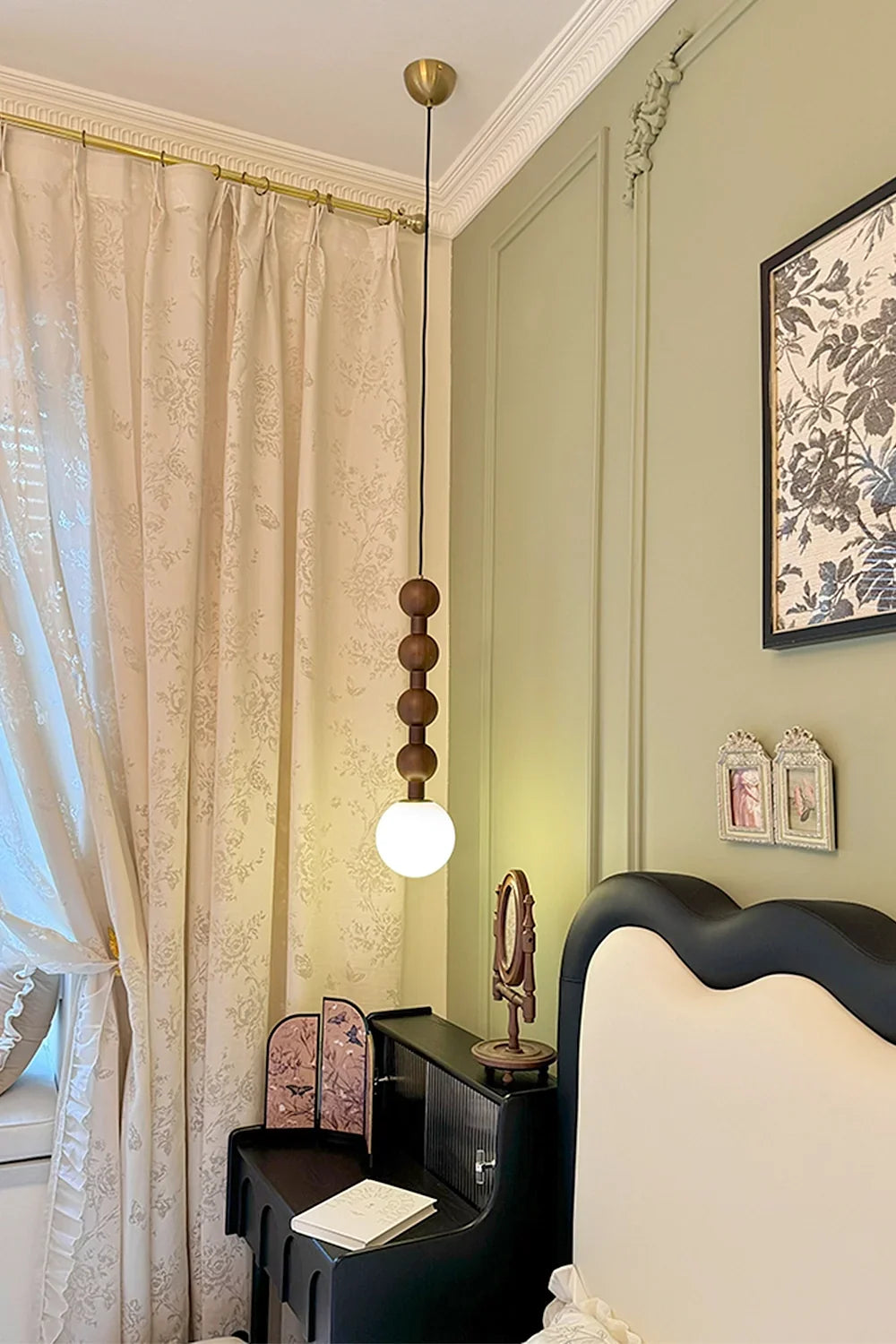 Vintage Spherical Pendant Lamp - view 6 | everlamps