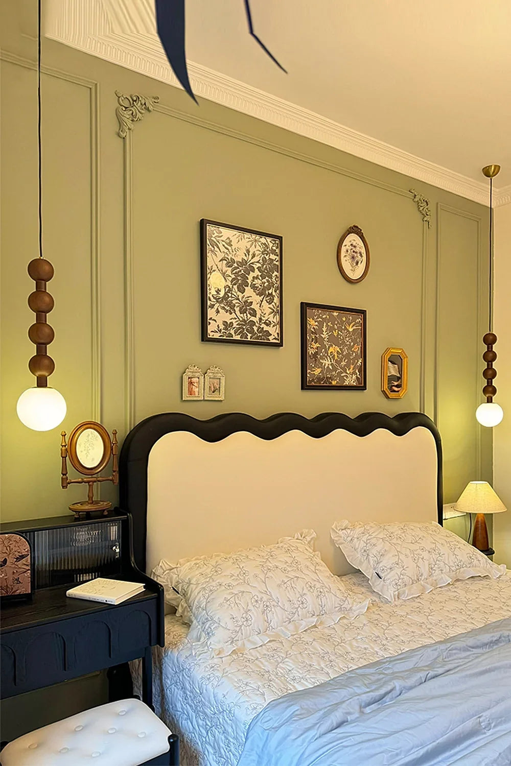 Vintage Spherical Pendant Lamp - view 14 | everlamps