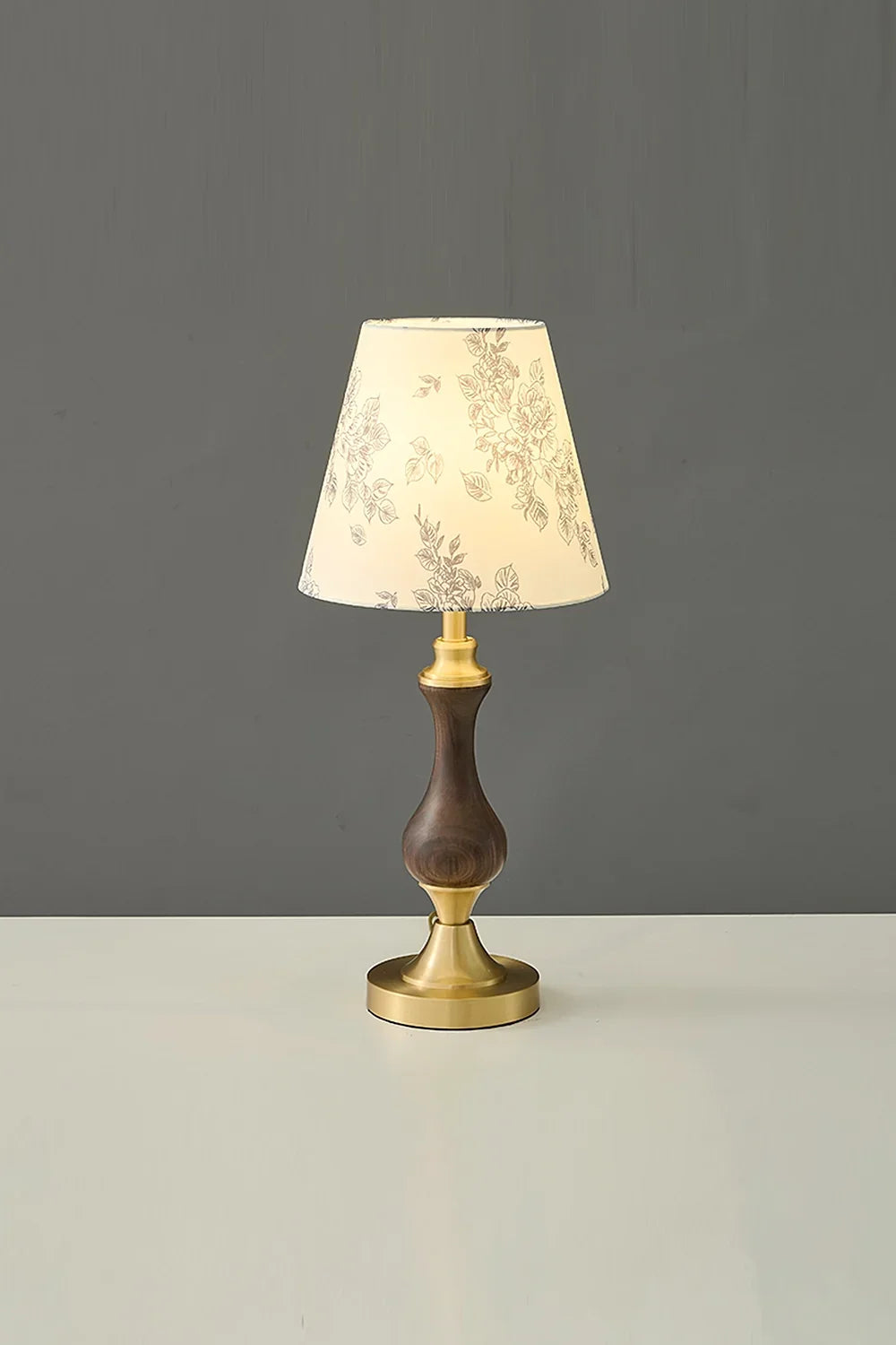 Vintage Walnut Brass Table Lamp - view 7 | everlamps