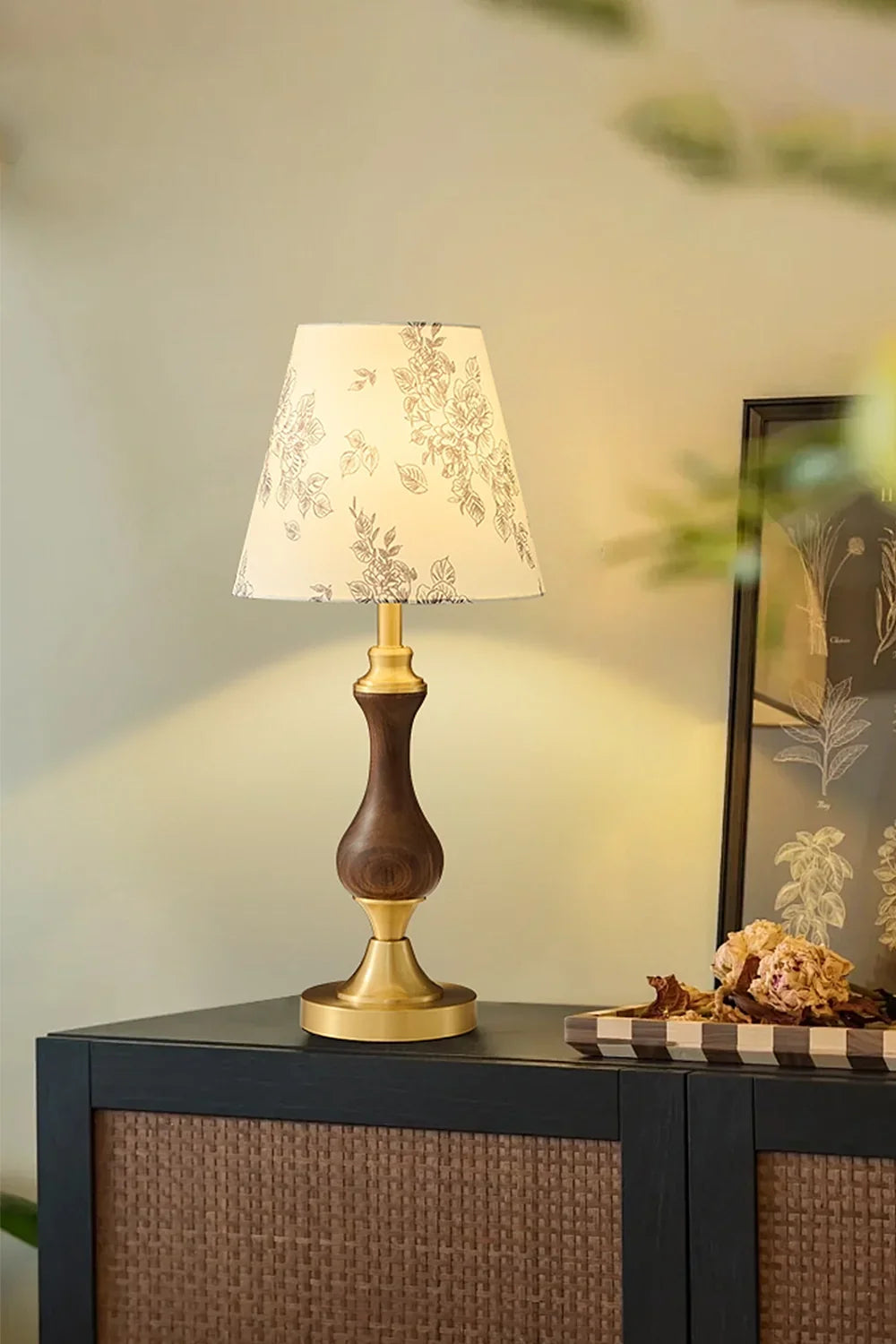 Vintage Walnut Brass Table Lamp - view 5 | everlamps