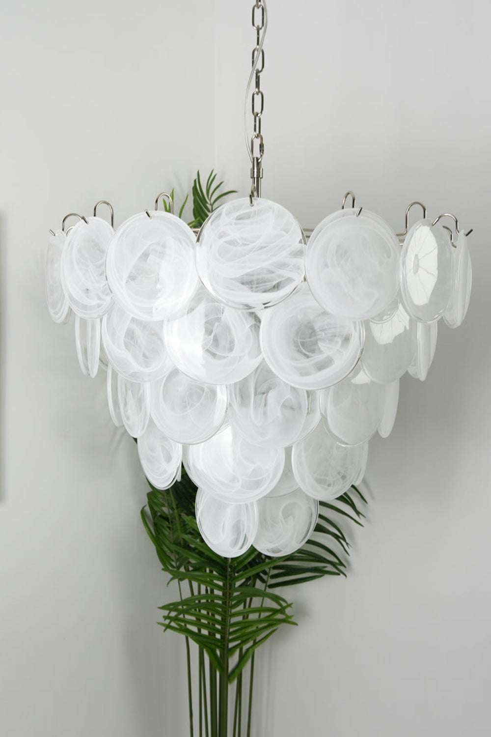 White Art Disc Glass Chandelier - view 9 | everlamps
