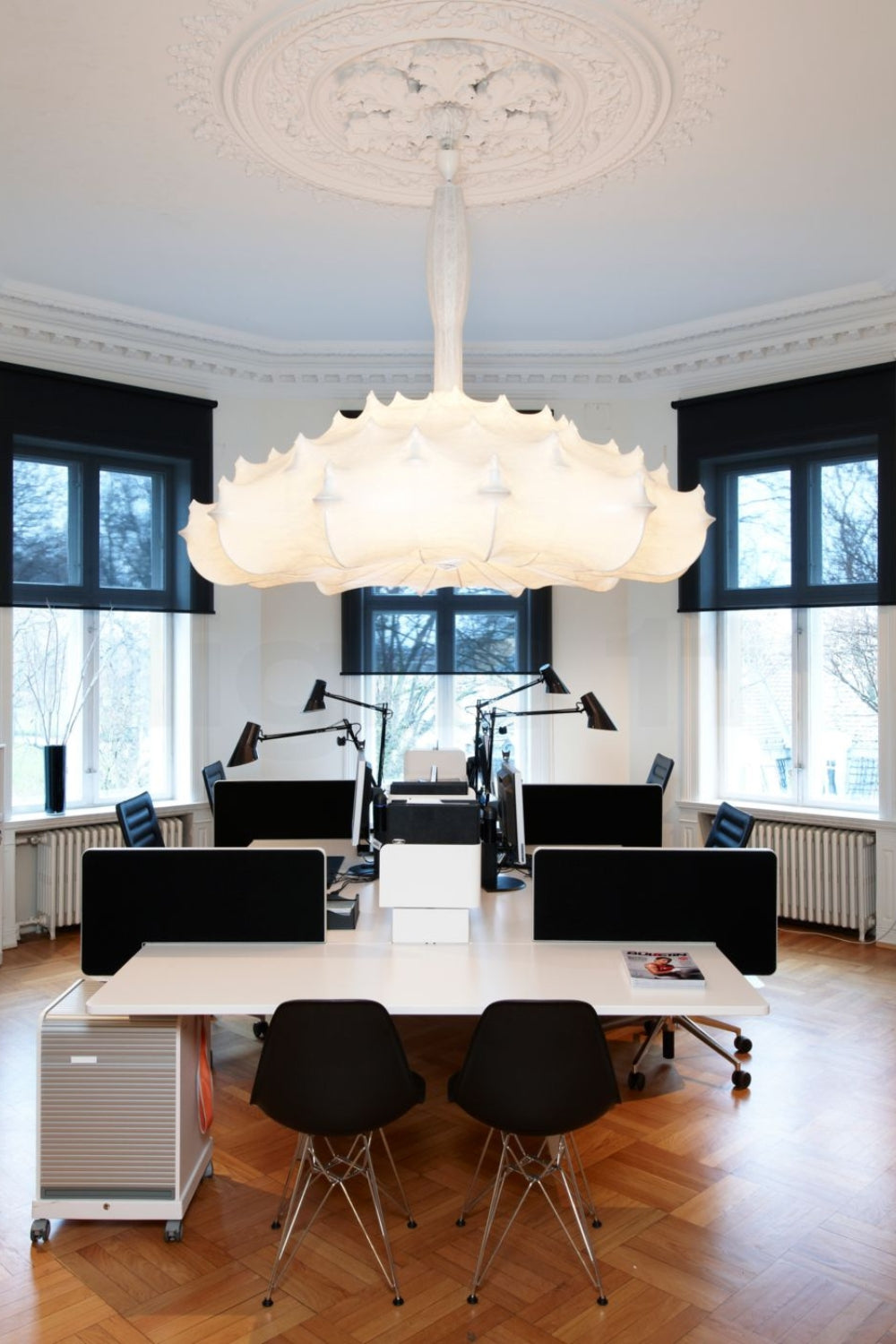 Zeppelin Chandelier - everlamps