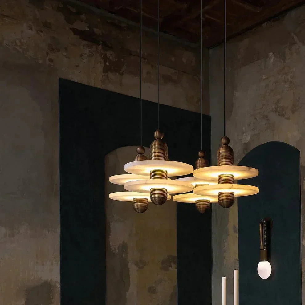 Alabaster Comet Pendant Lamp - D 40cm x H 45cm / ∅ 15.7″ x H 17.7″BlackWarm Lighteverlamps