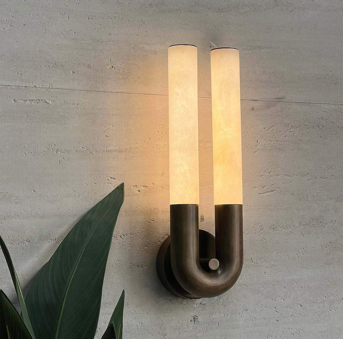 Arch Alabaster Sconce - ∅ 5.5″ x H 17.7″Bronze & WhiteEverlamps