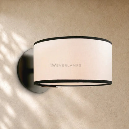 Daphna Sconce