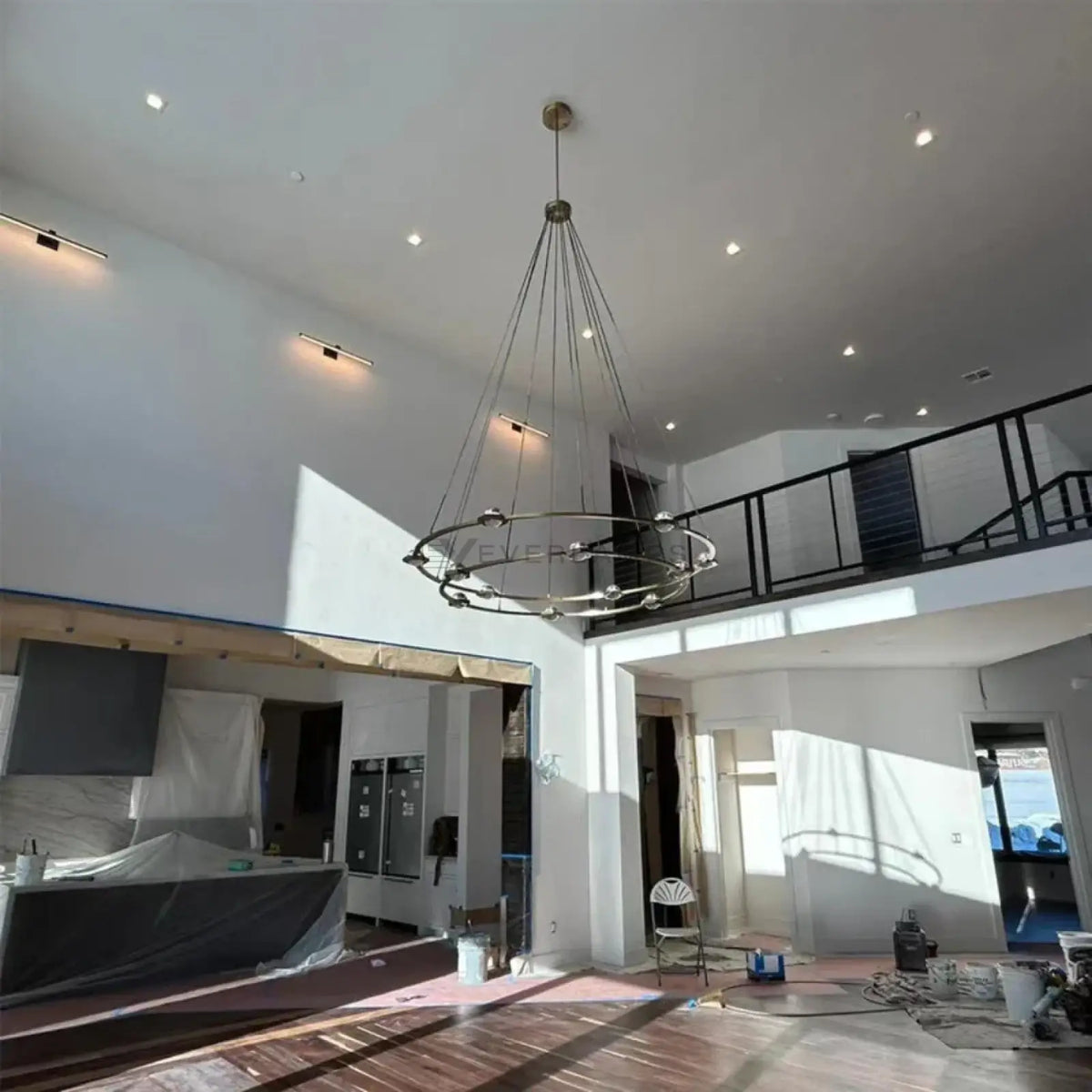 Ecletant Two-Tier Round Chandelier