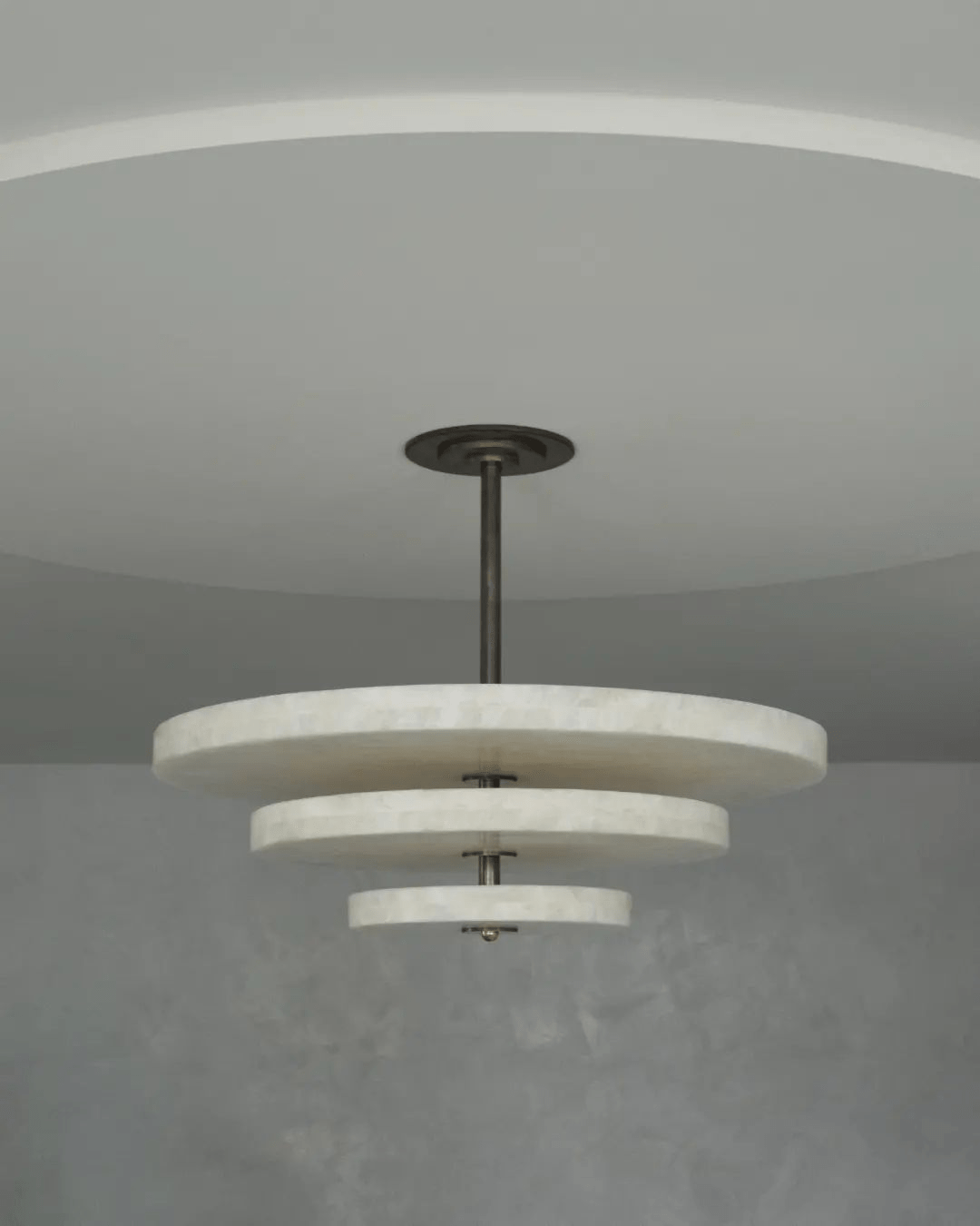 Ice Queen Alabaster Chandelier - ∅ 33.5″ x H 17.7″Bronze & WhiteWarm Lighteverlamps