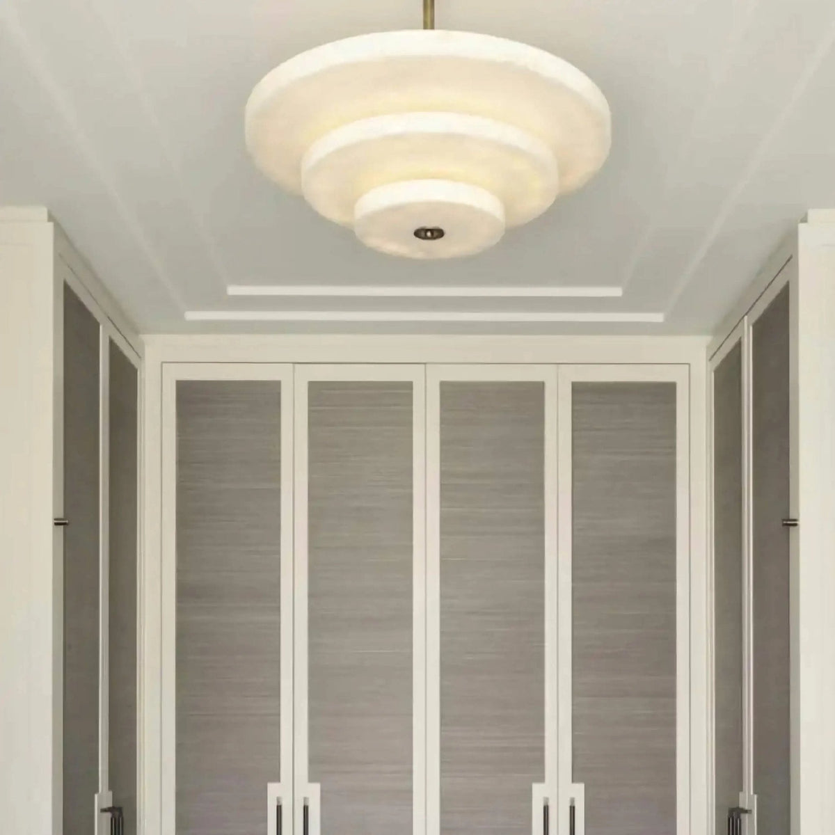 Ice Queen Alabaster Chandelier - ∅ 33.5″ x H 17.7″Bronze & WhiteWarm Lighteverlamps