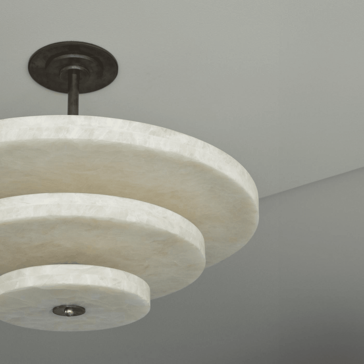 Ice Queen Alabaster Chandelier - ∅ 33.5″ x H 17.7″Bronze & WhiteWarm Lighteverlamps