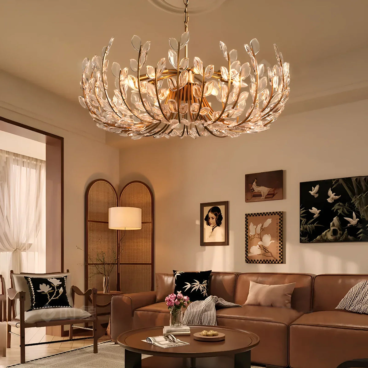 Adela 8 Light Chandelier 32“ -Everlamps
