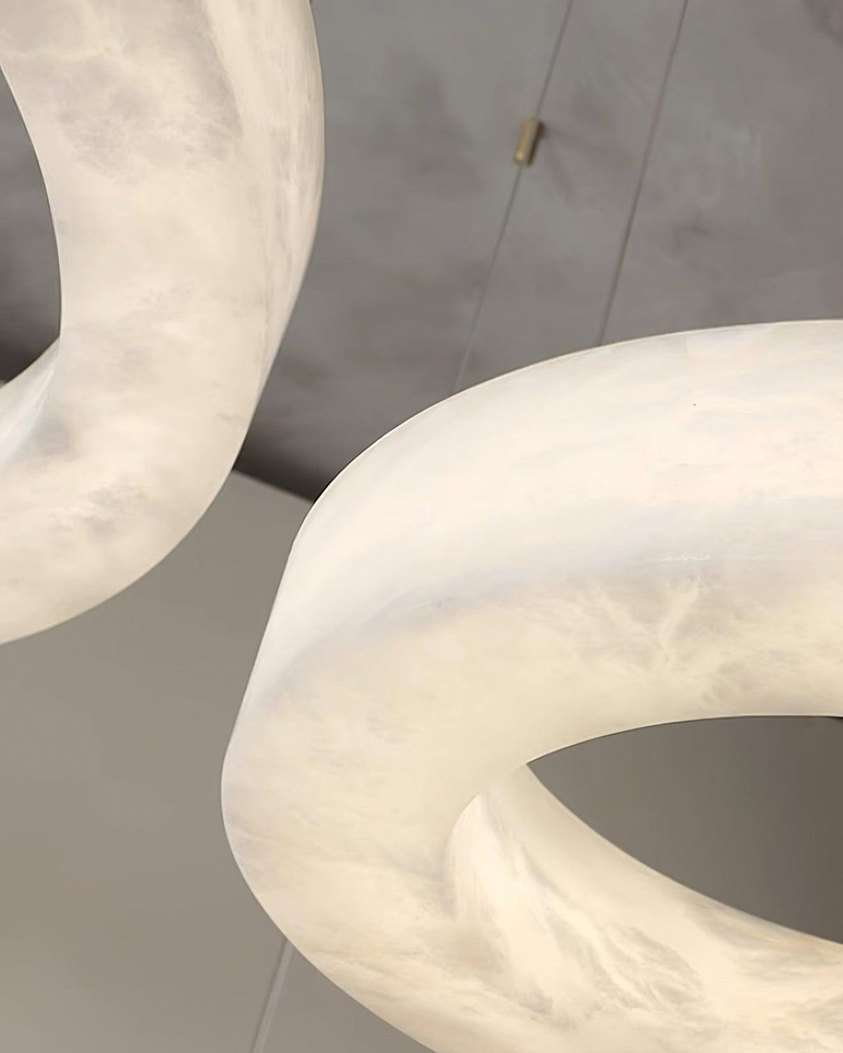 Marika Alabaster Chandelier - ∅ 19.6″ x H 3.1″ / Dia 50cm x H 8cmBrass & White AlabasterWarm Whiteeverlamps