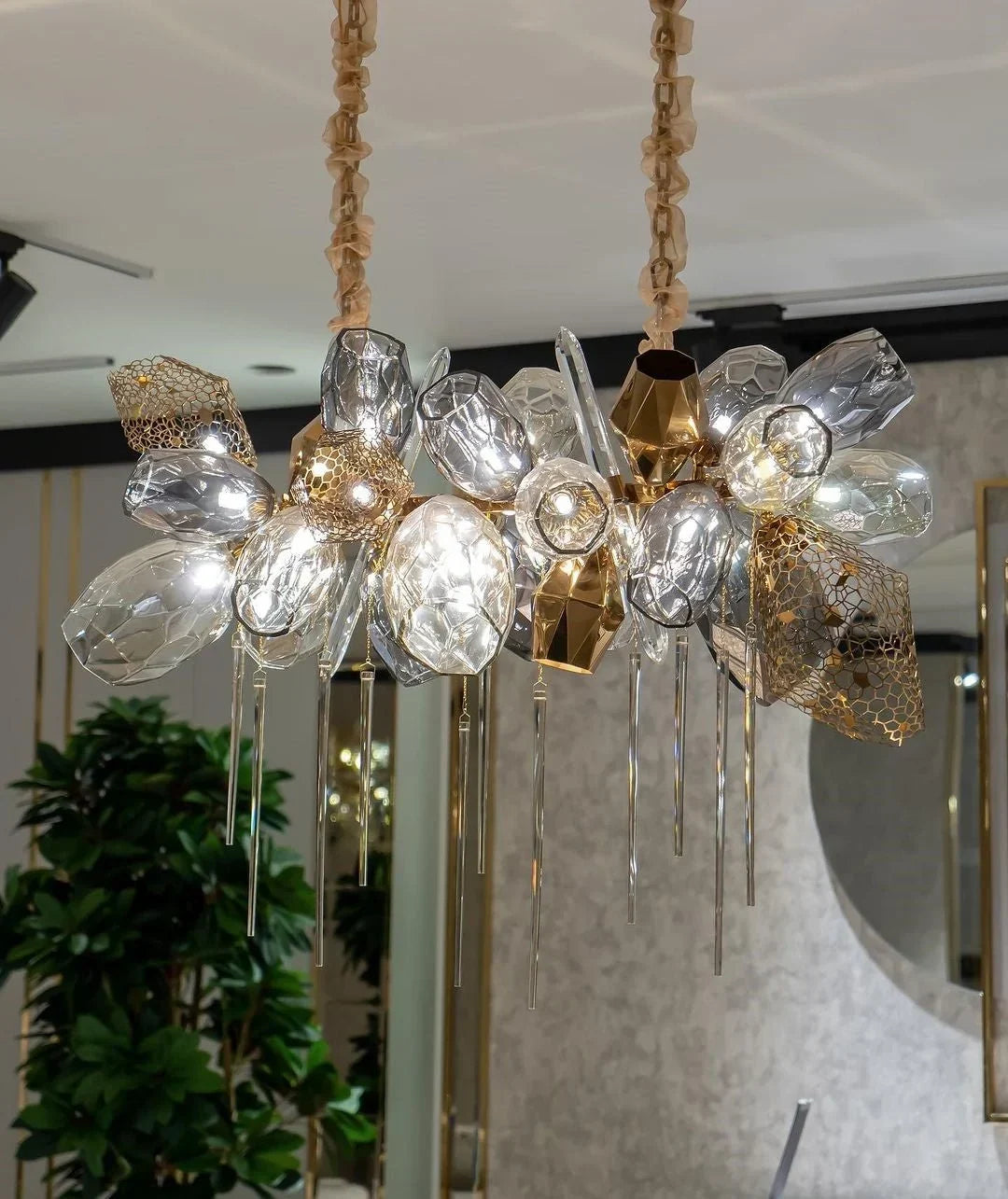 Modern Wine Glass Shape Chandelier Italian Light Luxury Light Fixture for Dining Room/Living Room