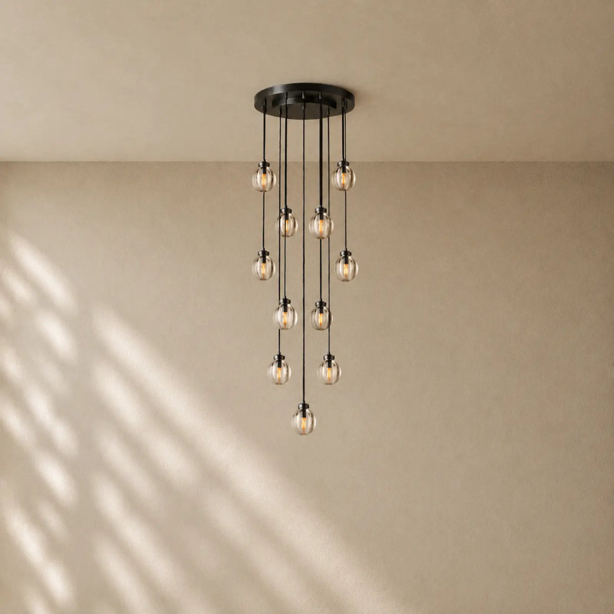 Pearly Round Chandelier - 22’’ / Bronze