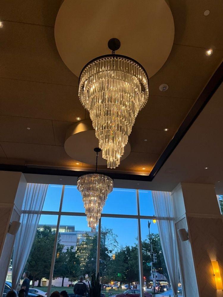 Spiral Tiered Crystal Chandelier in Black Finish - D19.7"*H25.6"Warm Lighteverlamps