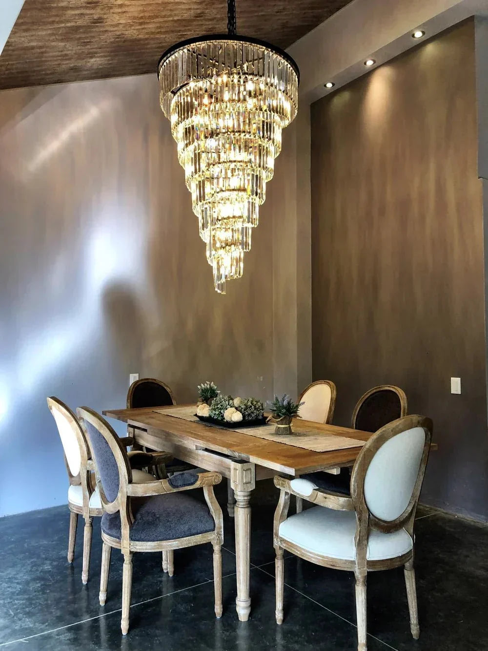 Spiral Tiered Crystal Chandelier in Black Finish - D19.7"*H25.6"Warm Lighteverlamps